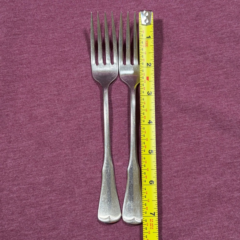 Vintage Oneida Patrick Henry Stainless Dinner Forks Set of 2 Replacement 7.25" - Picture 7 of 10